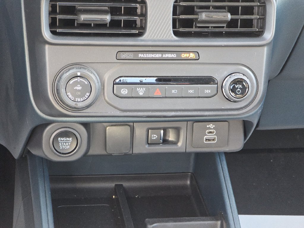 Used 2026 Ford Maverick Lariat w/ Black Appearance Package AWD/4WD image 19