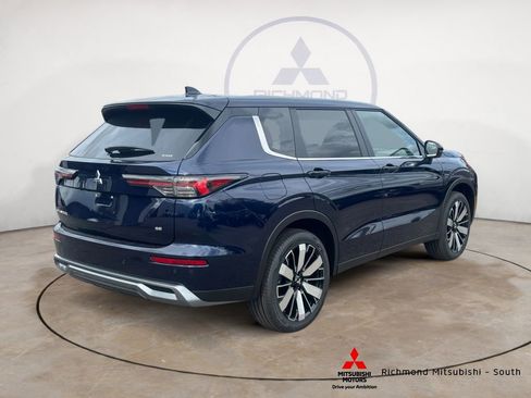 New 2026 Mitsubishi Outlander SE AWD/4WD image 3