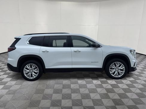 Used 2024 GMC Acadia Elevation AWD/4WD image 5