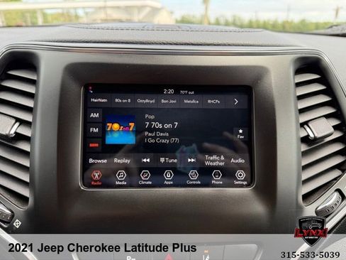 Used 2021 Jeep Cherokee Latitude Plus AWD/4WD image 33