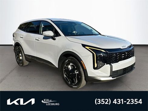 New 2026 Kia Sportage S image 1