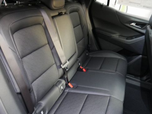 New 2026 Chevrolet Equinox LT image 24