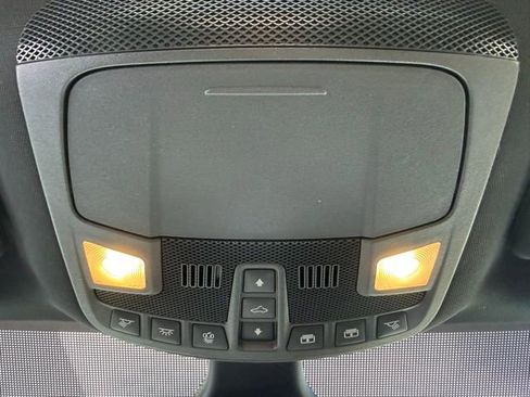 Used 2022 Ford Edge ST-Line image 28