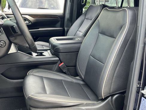 Used 2023 Chevrolet Tahoe Premier AWD/4WD image 18
