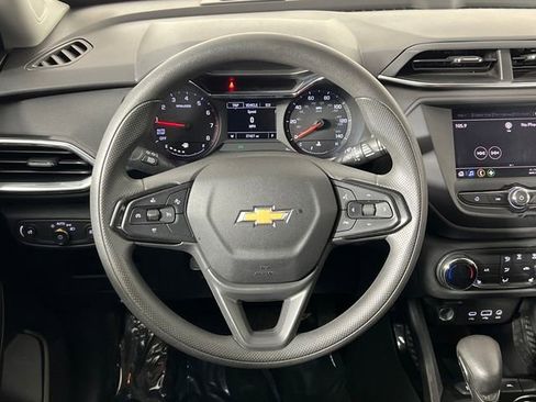 Used 2023 Chevrolet TrailBlazer LT image 7