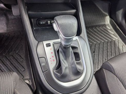 Used 2021 Kia Forte LXS FWD image 14