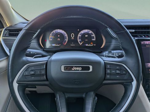 Used 2021 Jeep Grand Cherokee L Limited RWD image 26