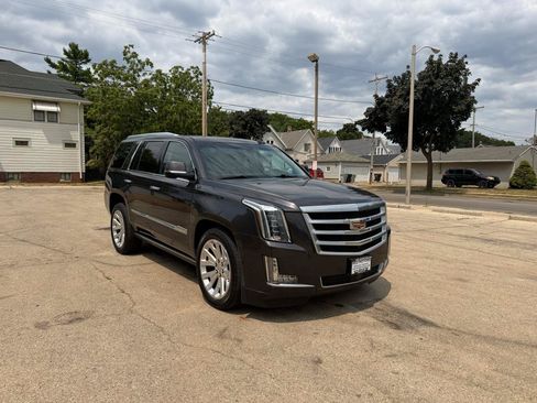 Used 2018 Cadillac Escalade Premium Luxury AWD/4WD image 1