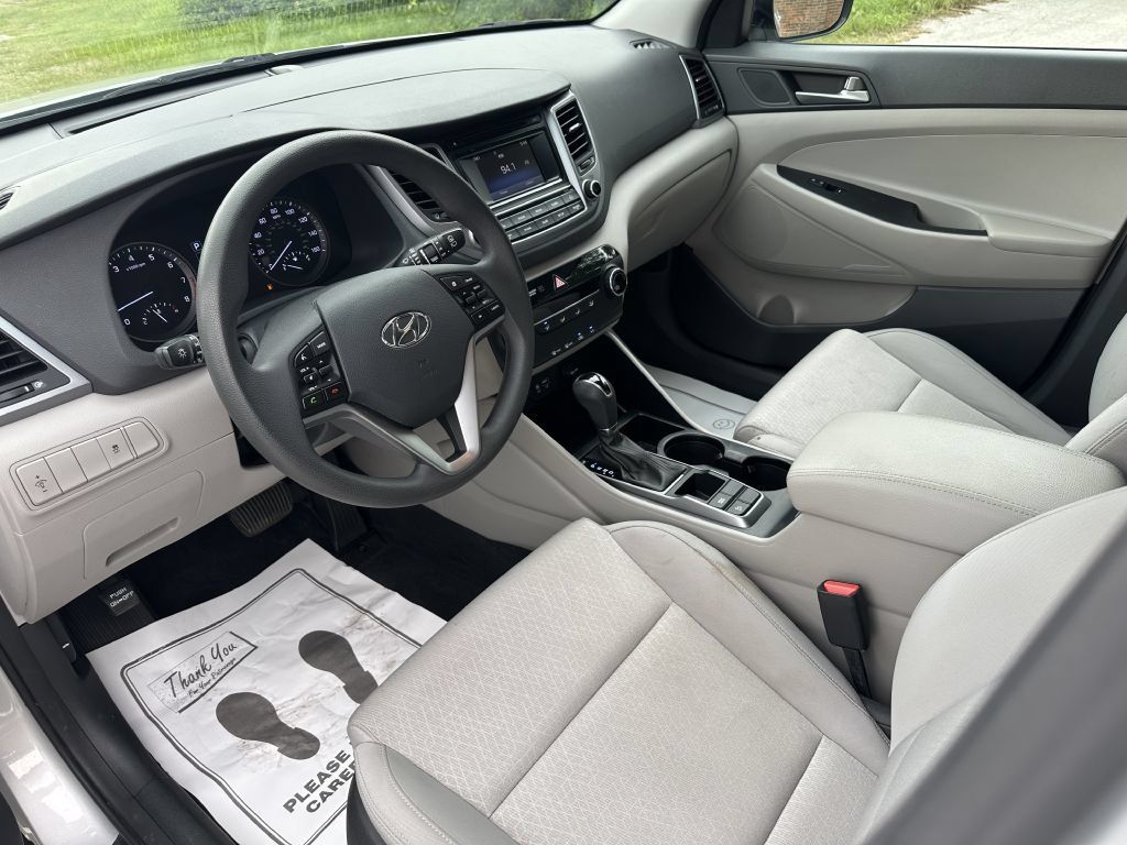 Used 2017 Hyundai Tucson SE w/ SE Popular Package 02 FWD image 7