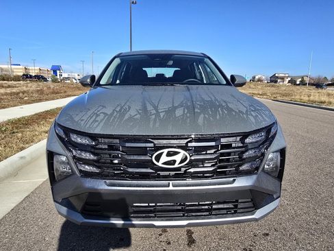 New 2026 Hyundai Tucson SE image 8