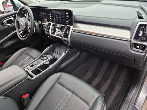 Used 2021 Kia Sorento S FWD image 29