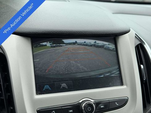 Used 2017 Chevrolet Cruze LS FWD image 4