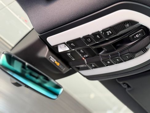 New 2026 Porsche Macan Turbo AWD/4WD image 23