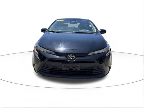 Used 2024 Toyota Corolla LE FWD image 12