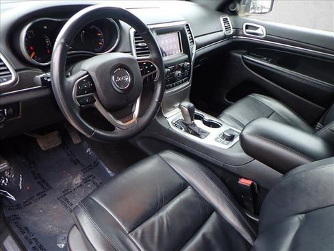 Used 2018 Jeep Grand Cherokee Limited image 11