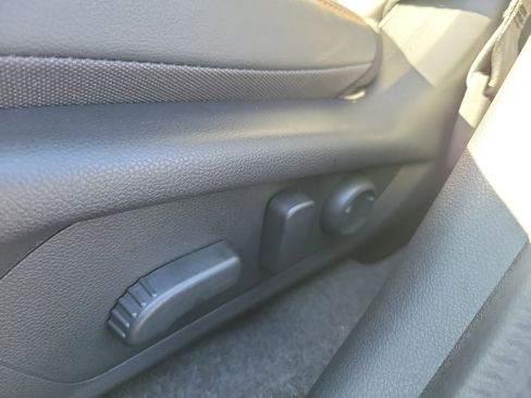 Used 2024 Subaru Crosstrek 2.5i Limited w/ Crosstrek Mirror Package image 20