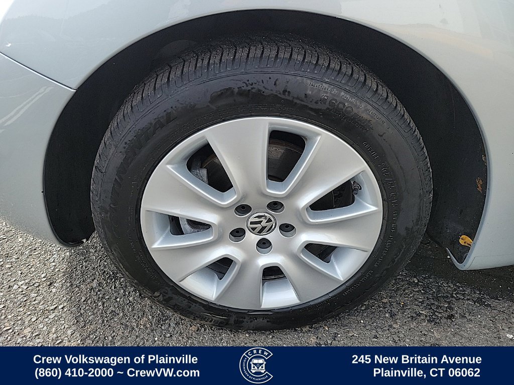 Used 2008 Volkswagen Beetle S FWD image 18
