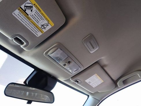 Used 2022 Nissan Frontier S w/ Technology Package image 27