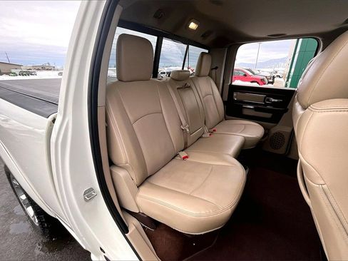 Used 2017 RAM 1500 Laramie w/ Convenience Group image 28