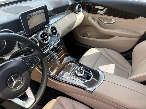 Used 2018 Mercedes-Benz C 300 Sedan image 16