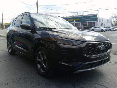 Used 2024 Ford Escape ST-Line AWD/4WD image 7