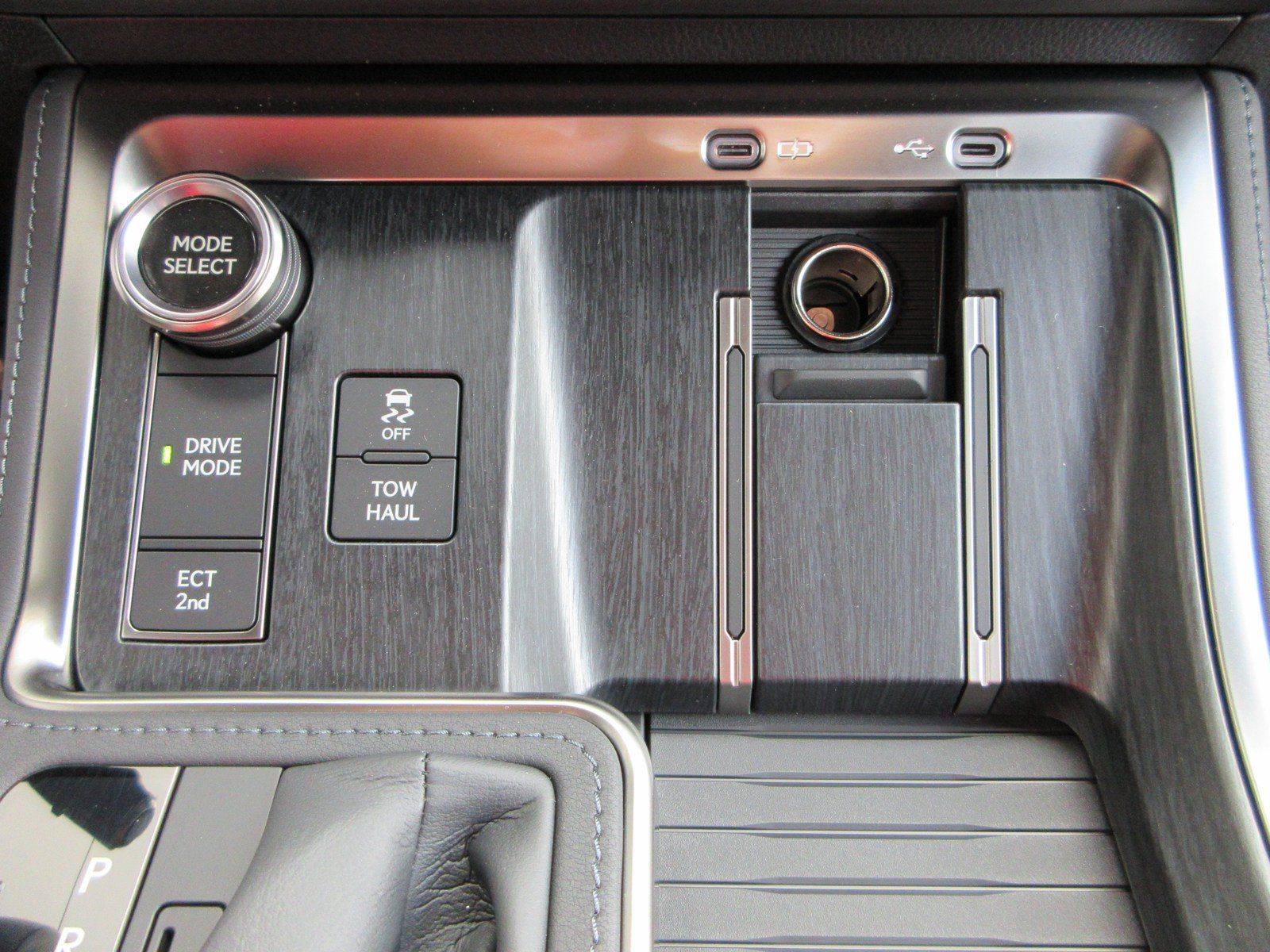 Used 2026 Lexus GX 550 w/ Cold Area Package AWD/4WD image 45