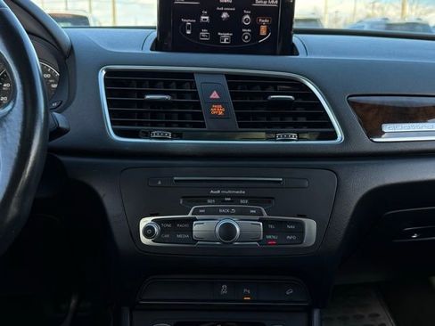 Used 2018 Audi Q3 2.0T Premium Plus image 24