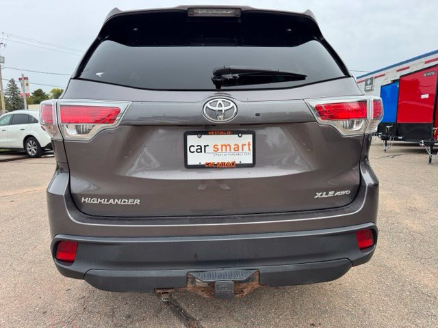 Used 2017 Toyota Highlander XLE AWD/4WD image 6