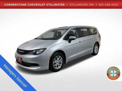 Used 2023 Chrysler Voyager LX FWD image 1
