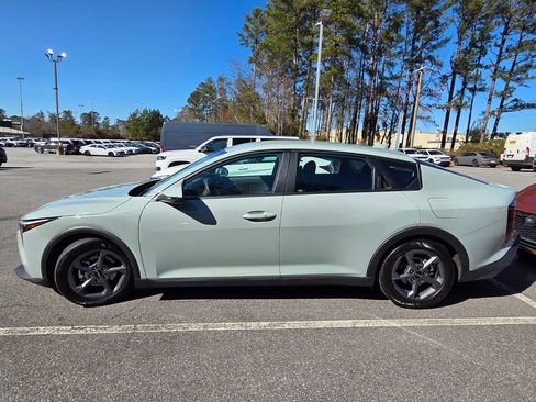 Used 2025 Kia K4 LXS image 4