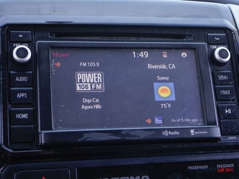 Used 2015 Toyota Tacoma 4x4 Double Cab w/ TRD Off-Road Package image 27