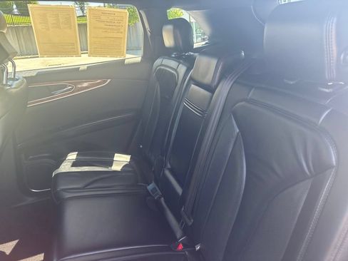 Used 2019 Lincoln Nautilus Select AWD/4WD image 24