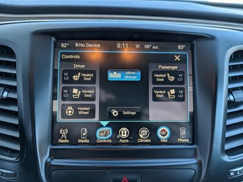 Used 2015 Chrysler 200 C w/ Navigation & Sound Group I image 4