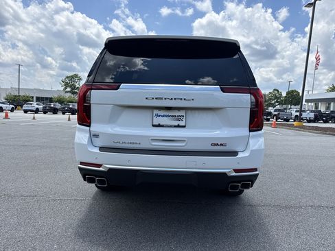 New 2026 GMC Yukon XL Denali AWD/4WD image 9