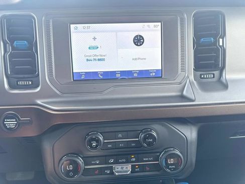 Used 2023 Ford Bronco Outer Banks AWD/4WD image 32