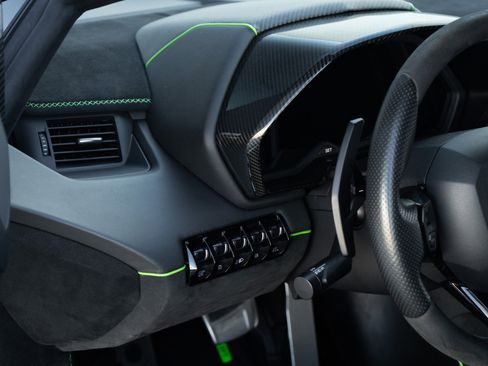 Used 2019 Lamborghini Aventador SVJ image 28