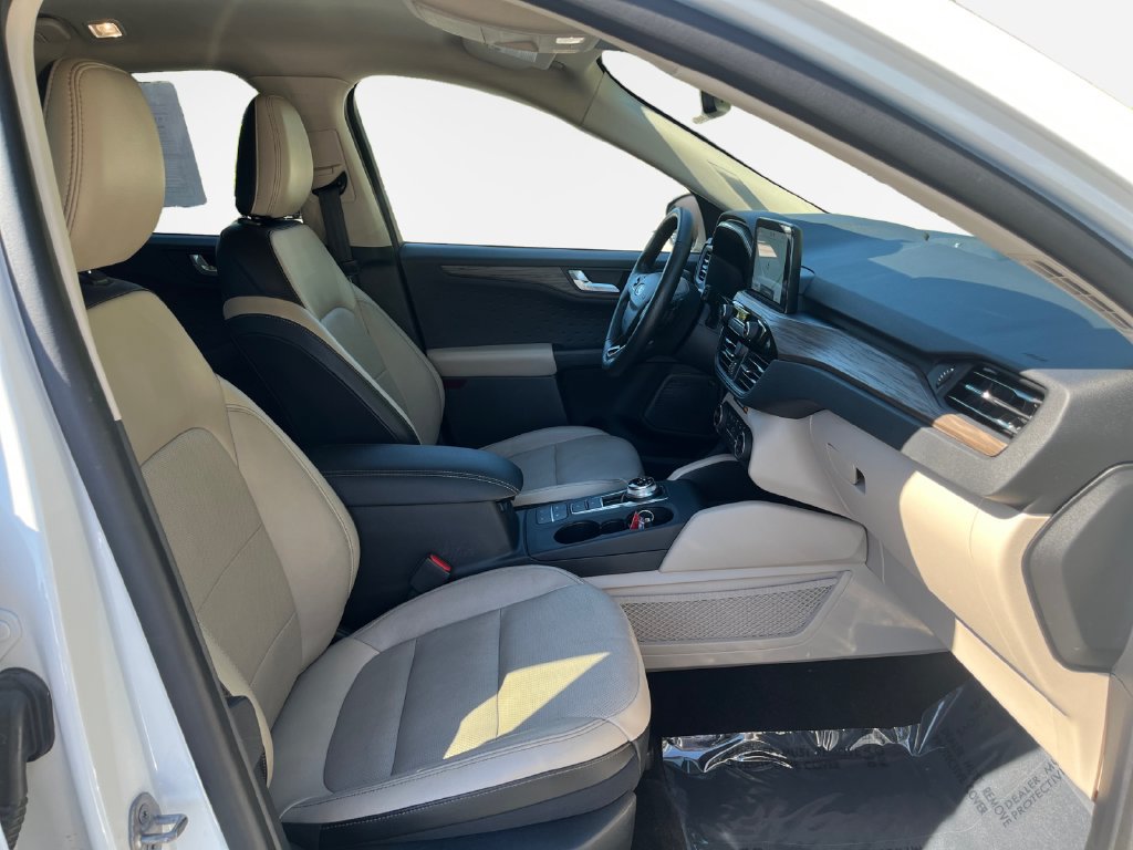 Used 2020 Ford Escape Titanium AWD/4WD image 26