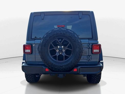 Used 2025 Jeep Wrangler Unlimited Sport AWD/4WD image 5