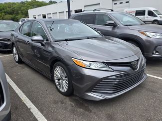 Used 2018 Toyota Camry XLE video 1