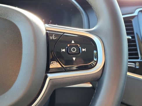 Certified 2023 Volvo XC90 B5 Plus w/ Protection Package Premier image 19