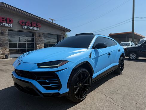 Used 2022 Lamborghini Urus image 4