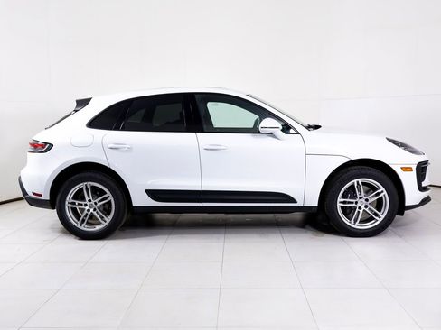 New 2026 Porsche Macan image 31