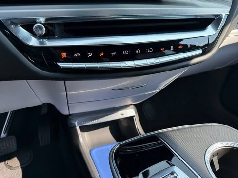 Used 2024 Cadillac Lyriq Luxury RWD image 21