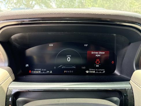 Used 2023 Lincoln Nautilus Reserve w/ Equipment Group 201A AWD/4WD image 27