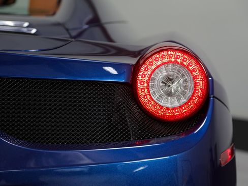 Used 2015 Ferrari 458 Spider RWD image 25