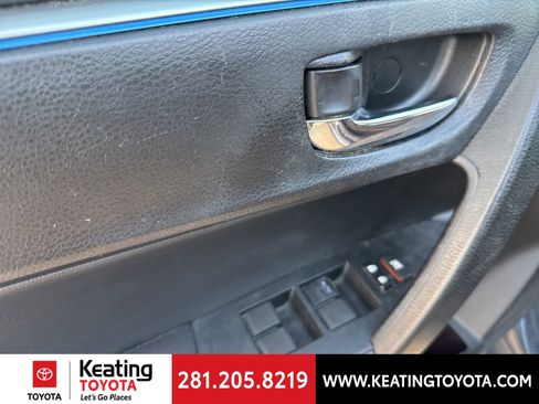 Used 2016 Toyota Corolla S Premium image 10