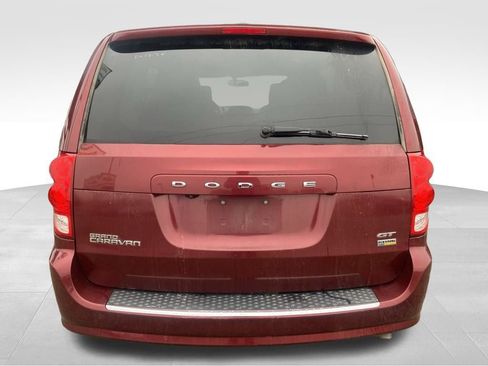 Used 2018 Dodge Grand Caravan GT image 4
