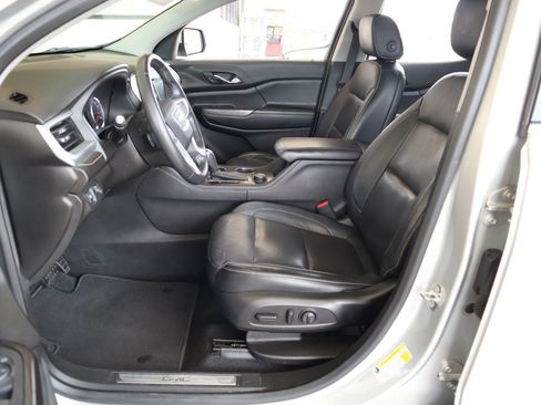 Used 2019 GMC Acadia SLT image 13