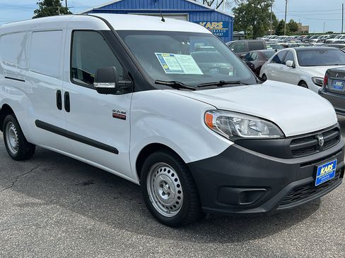 Used 2018 RAM ProMaster City Tradesman image 4
