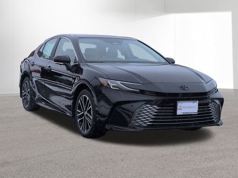 New 2026 Toyota Camry XLE image 3